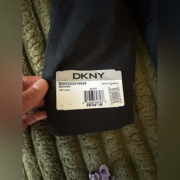 DKNY boys size 8 blazer and suit pants set 100% wool with button up shirt - Picture 8 of 10
